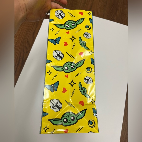 ❤️ FREE with any purchase 🙏🏽 Unique Star Wars Baby Yoda Child Gift Bag - Picture 8 of 13